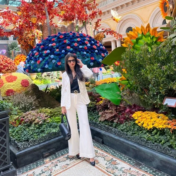 ❤️🥰Like this post for Posh Show Notifications - Picture 11 of 11